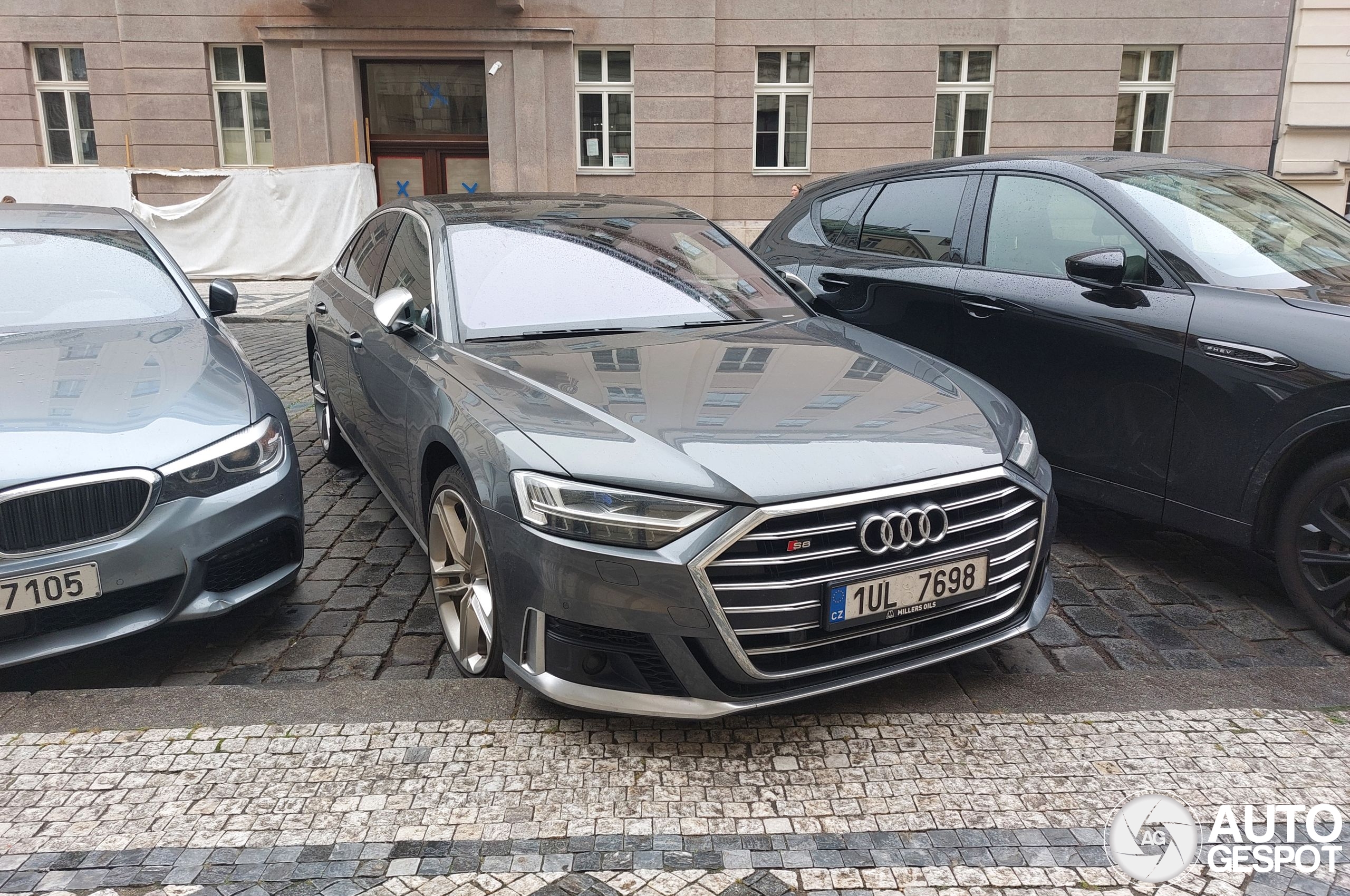 Audi S8 D5