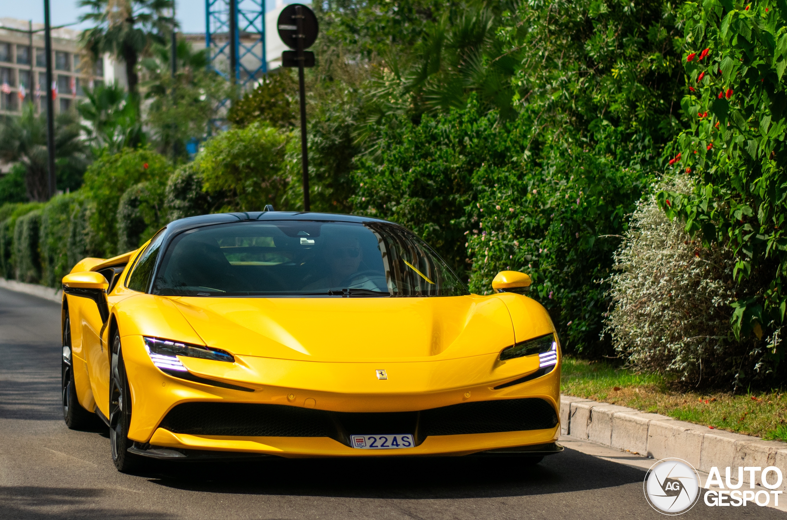 Ferrari SF90 Stradale