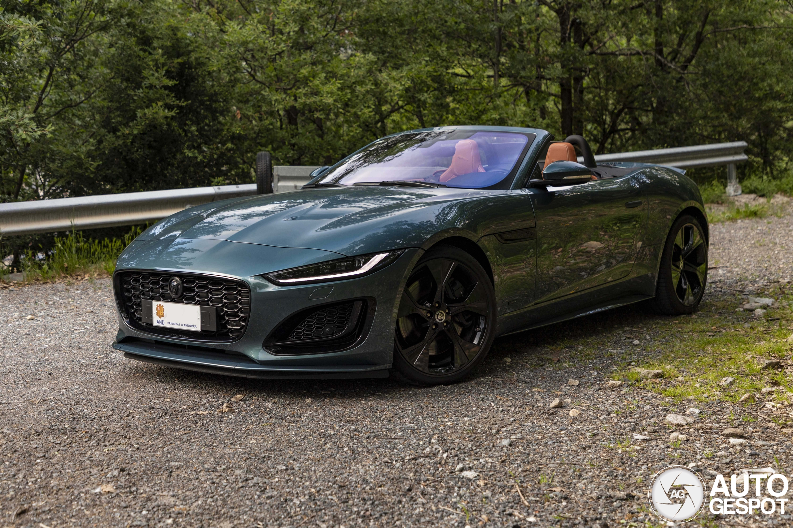 Jaguar F-TYPE P450 75 Convertible