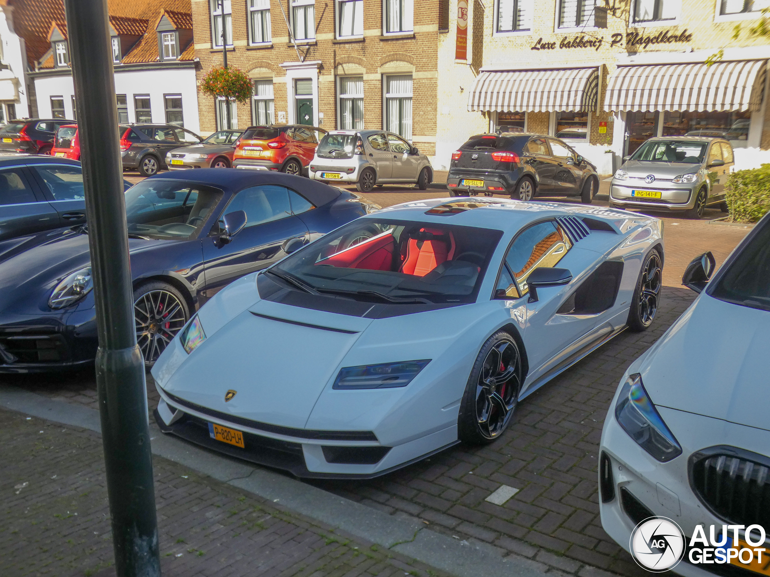 Lamborghini Countach LPI 800-4