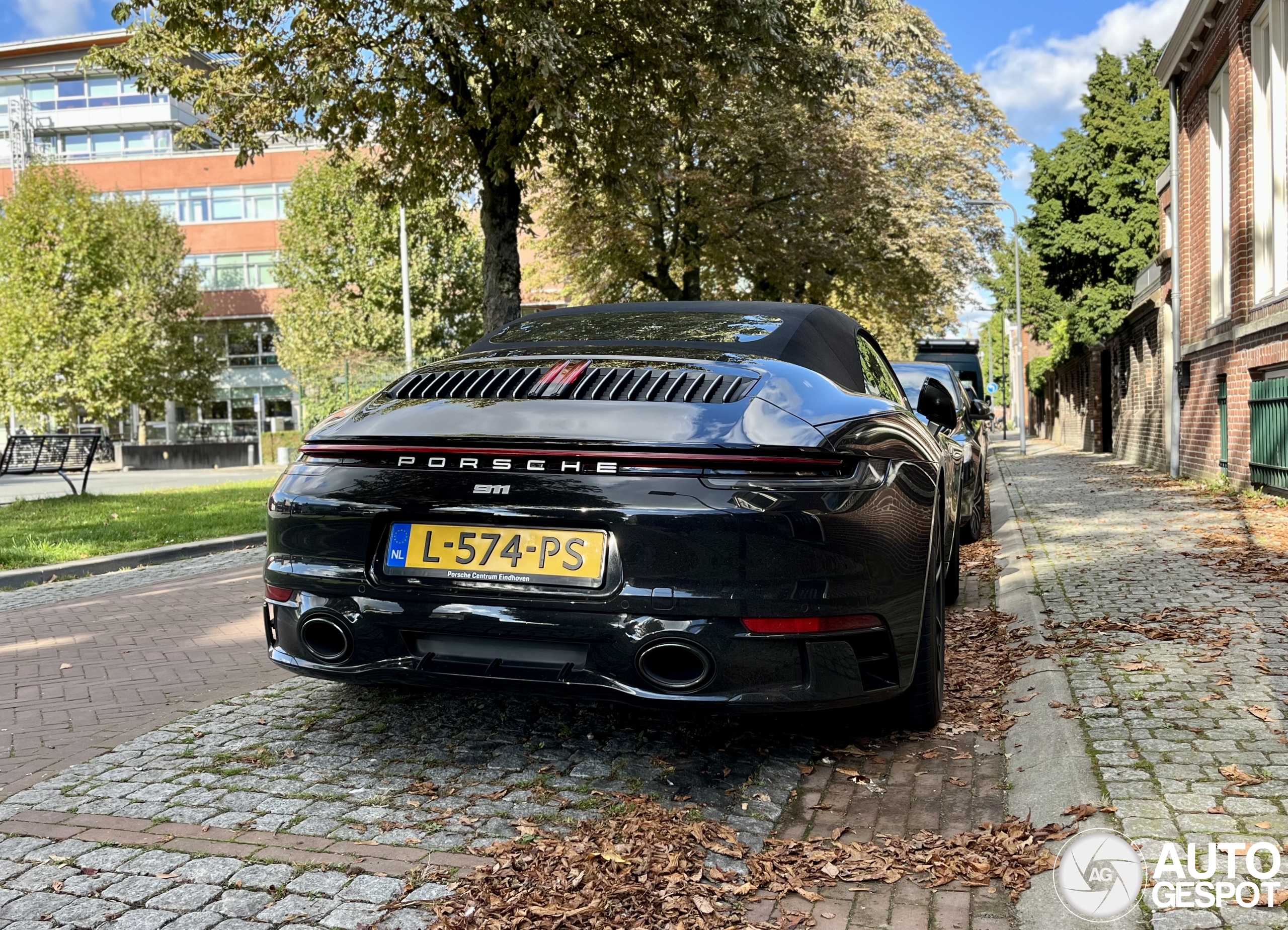 Porsche 992 Carrera 4S Cabriolet