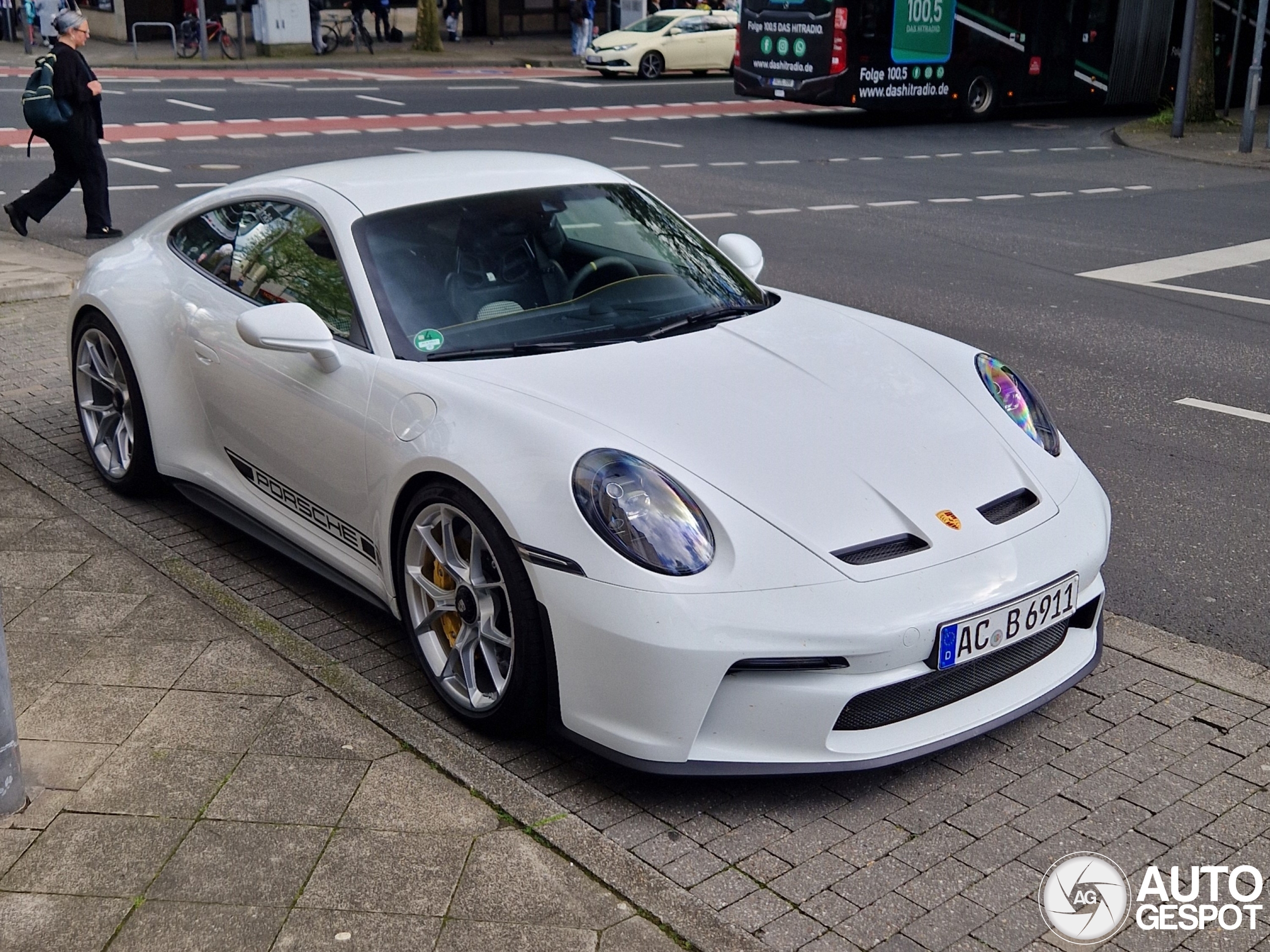 Porsche 992 GT3 Touring