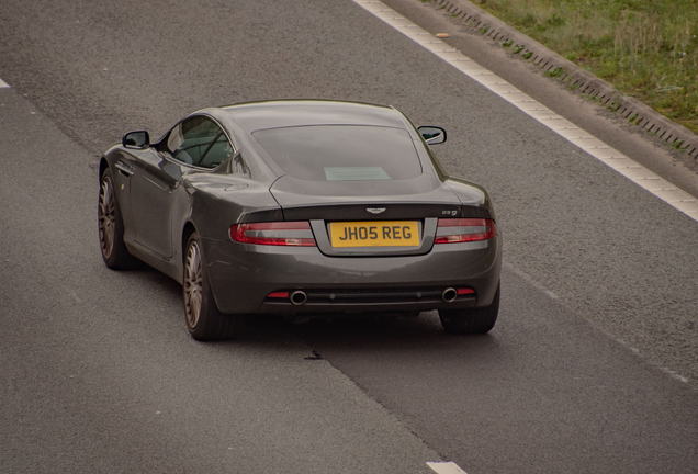 Aston Martin DB9