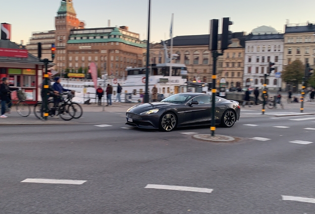 Aston Martin Vanquish 2013