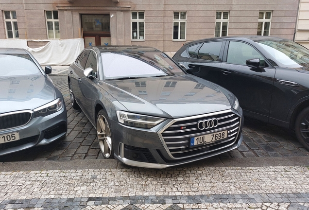 Audi S8 D5