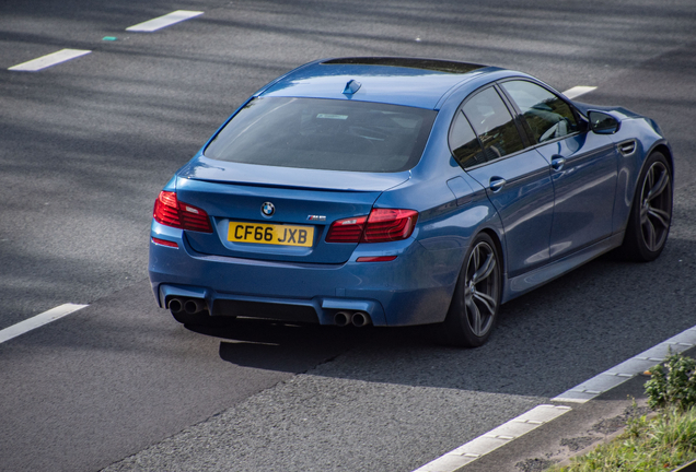 BMW M5 F10 2011