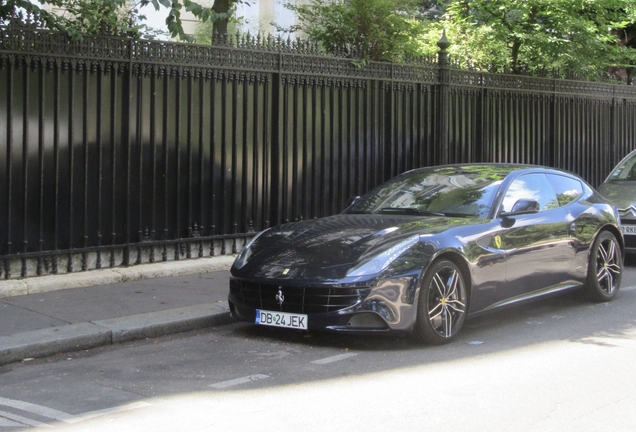 Ferrari FF