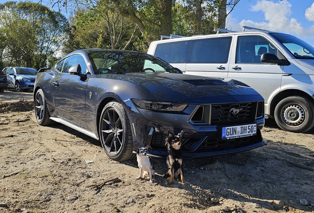 Ford Mustang Dark Horse 2024