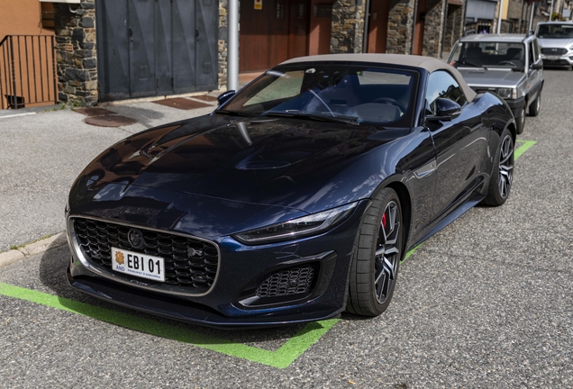 Jaguar F-TYPE R75 Convertible