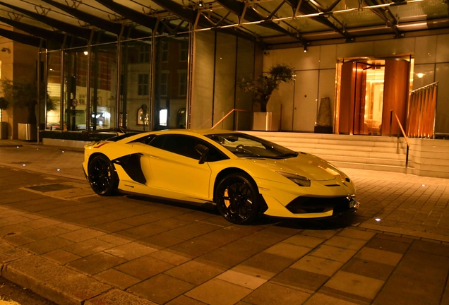 Lamborghini Aventador LP770-4 SVJ