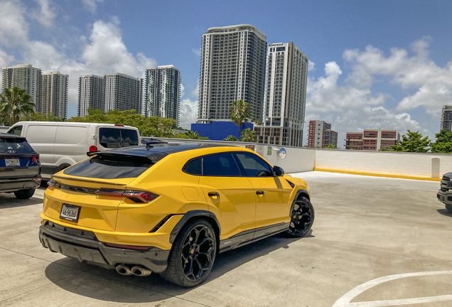 Lamborghini Urus Performante