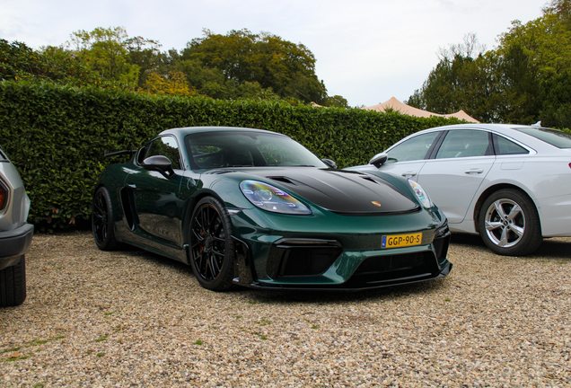 Porsche 718 Cayman GT4 RS Weissach Package