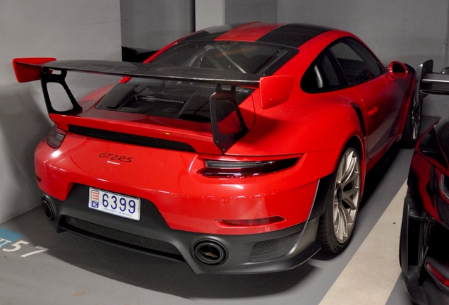 Porsche 991 GT2 RS Weissach Package