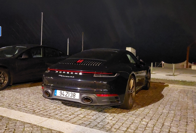 Porsche 992 Carrera 4S