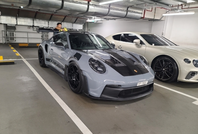 Porsche 992 GT3 RS Weissach Package