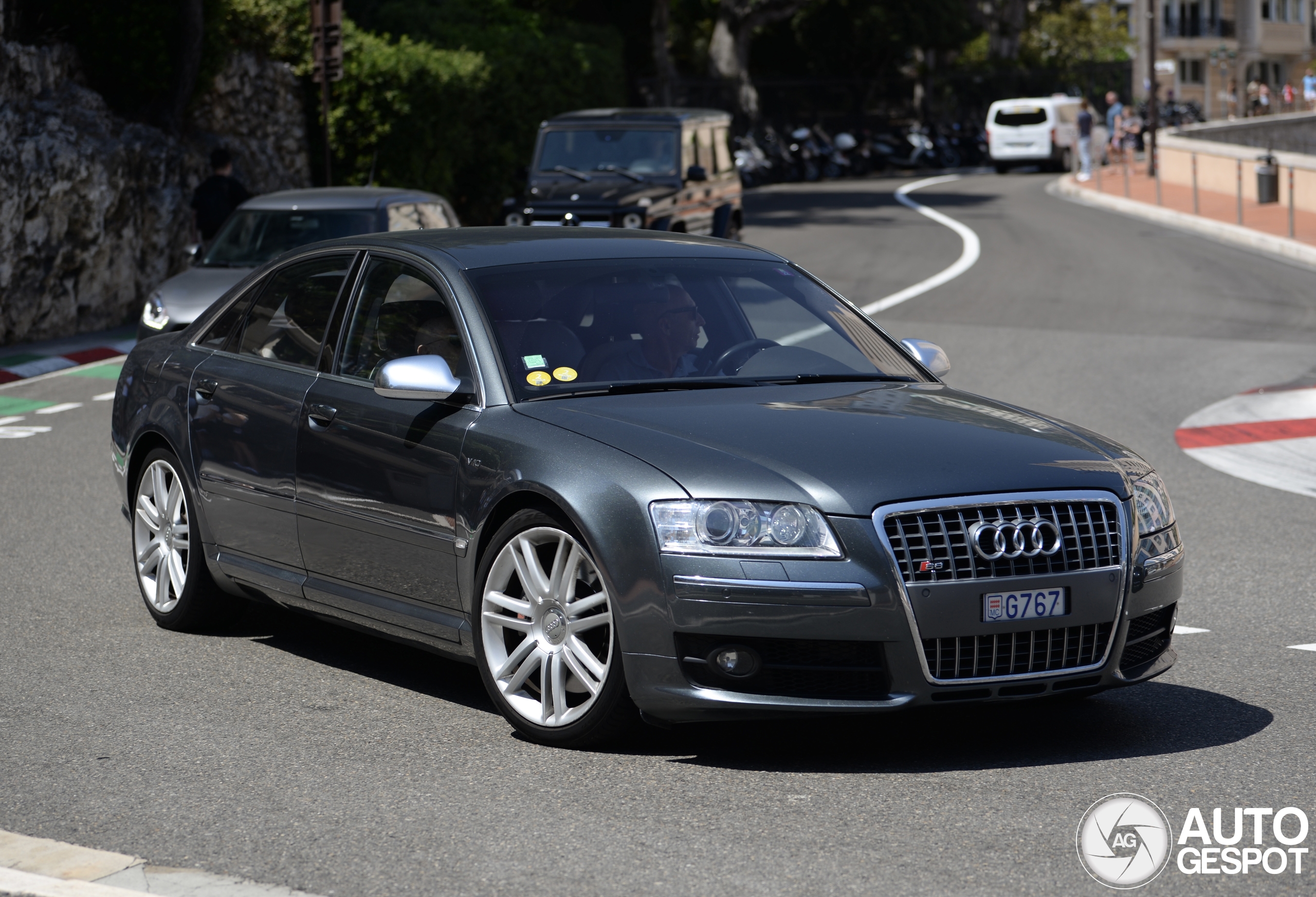 Audi S8 D3