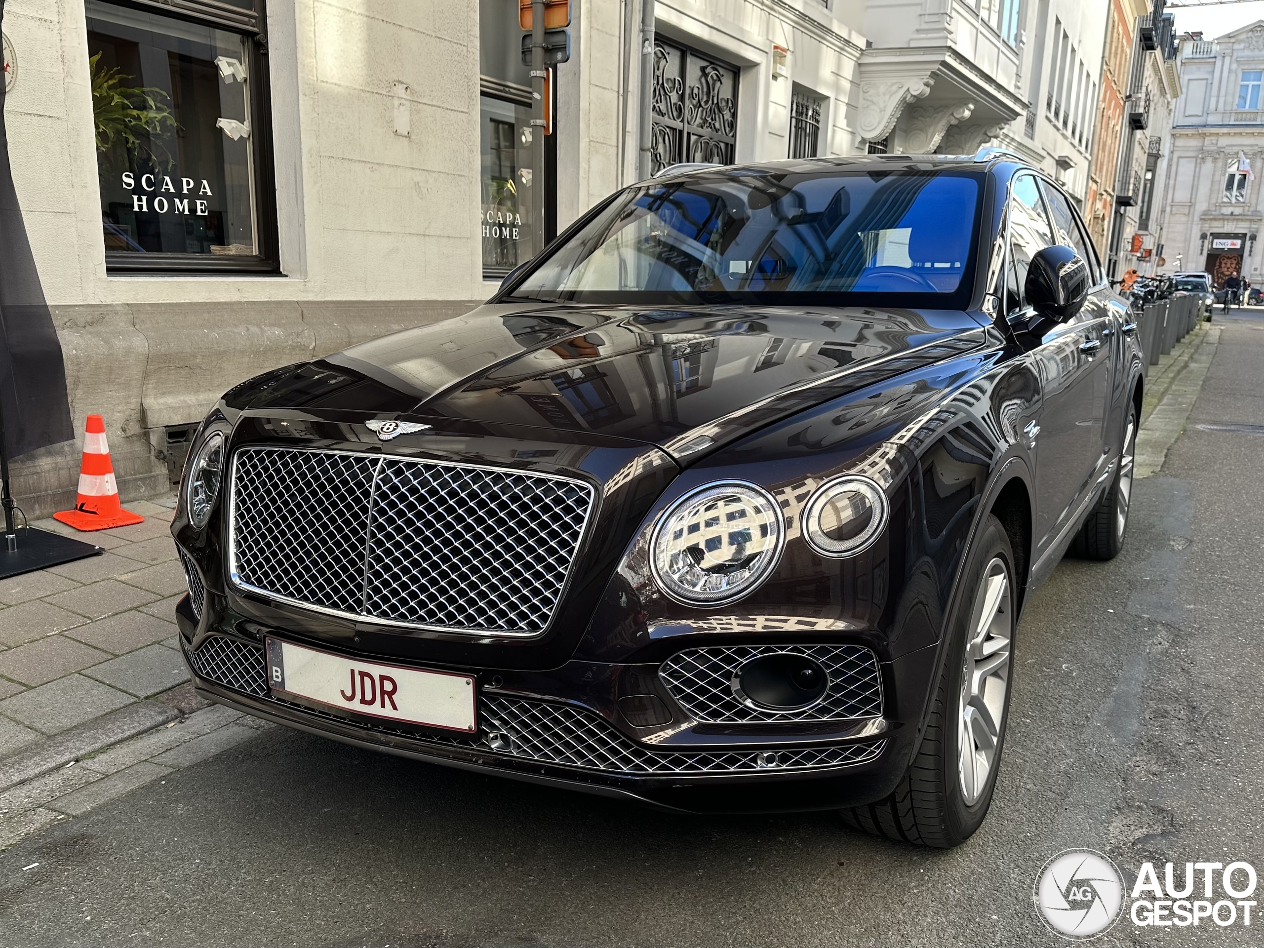 Bentley Bentayga V8