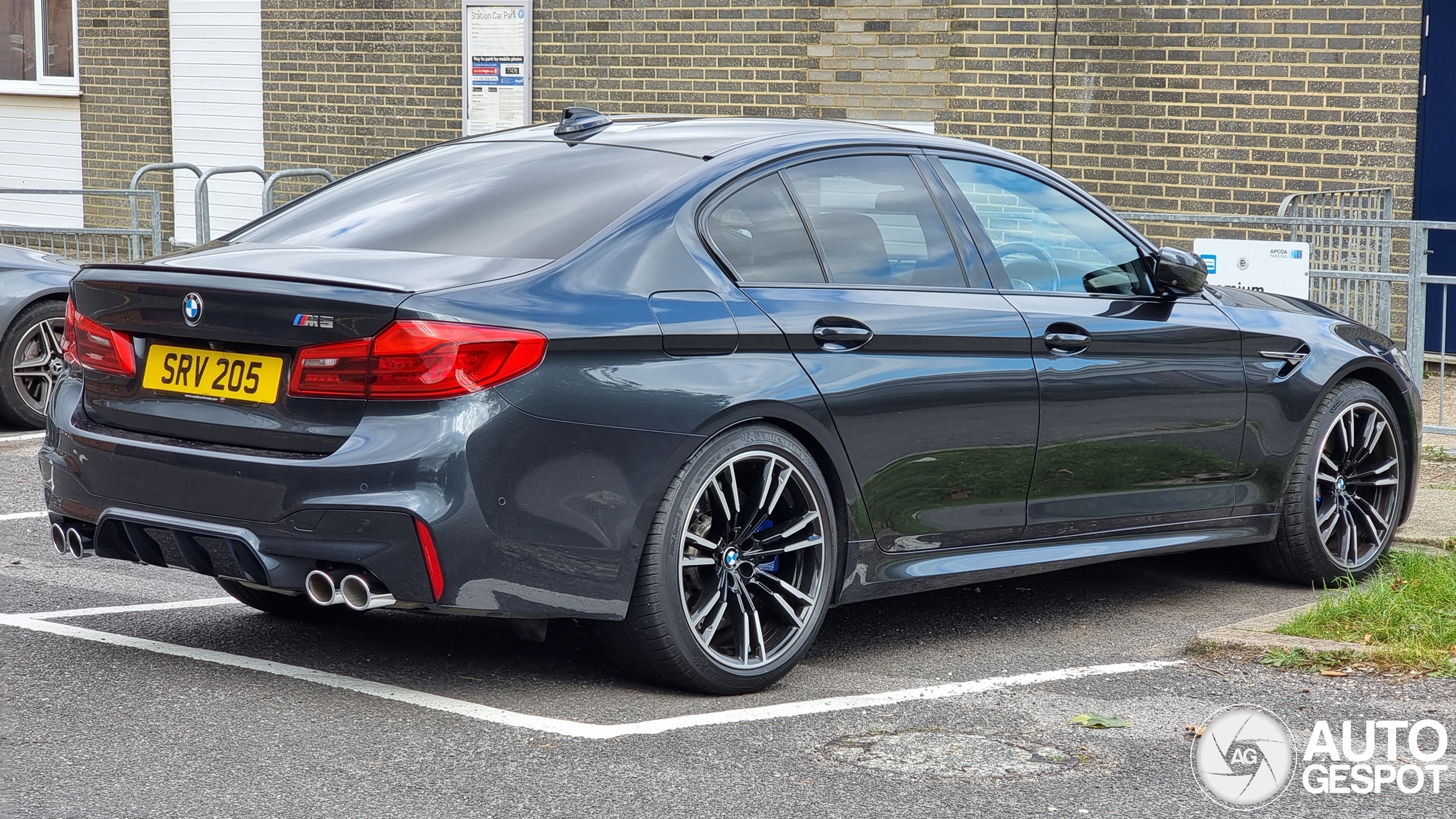 BMW M5 F90