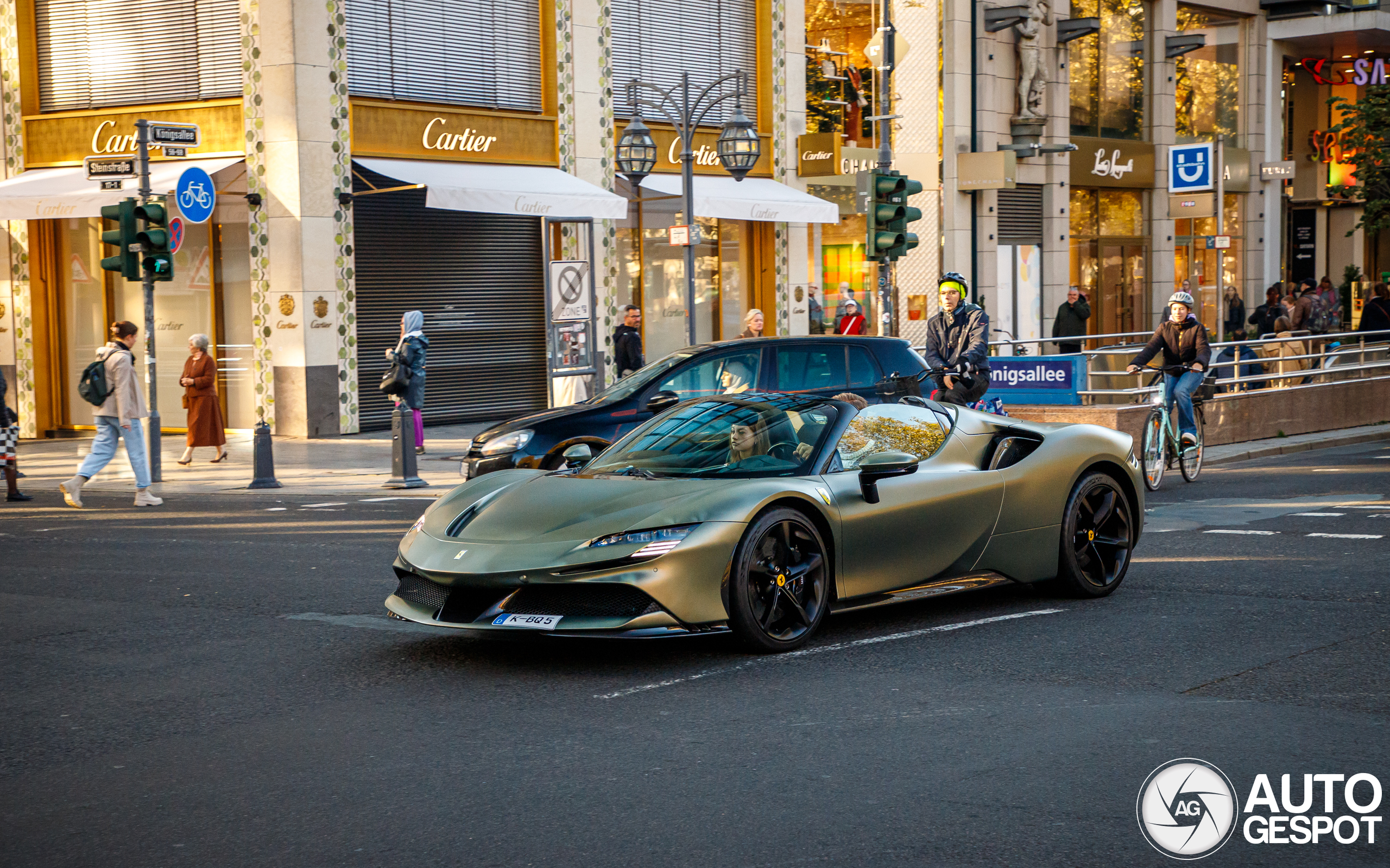 Ferrari SF90 Spider