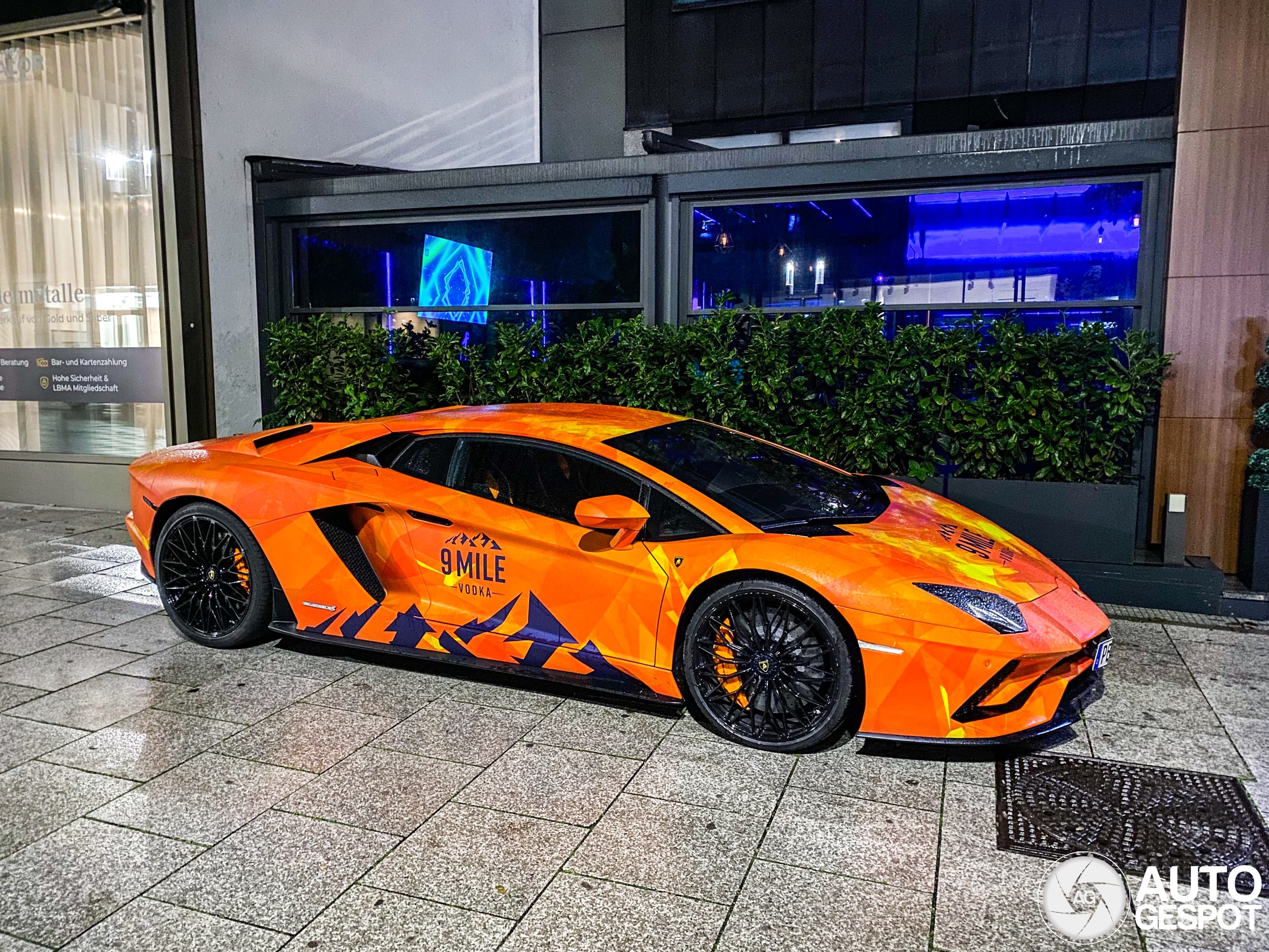 Lamborghini Aventador S LP740-4