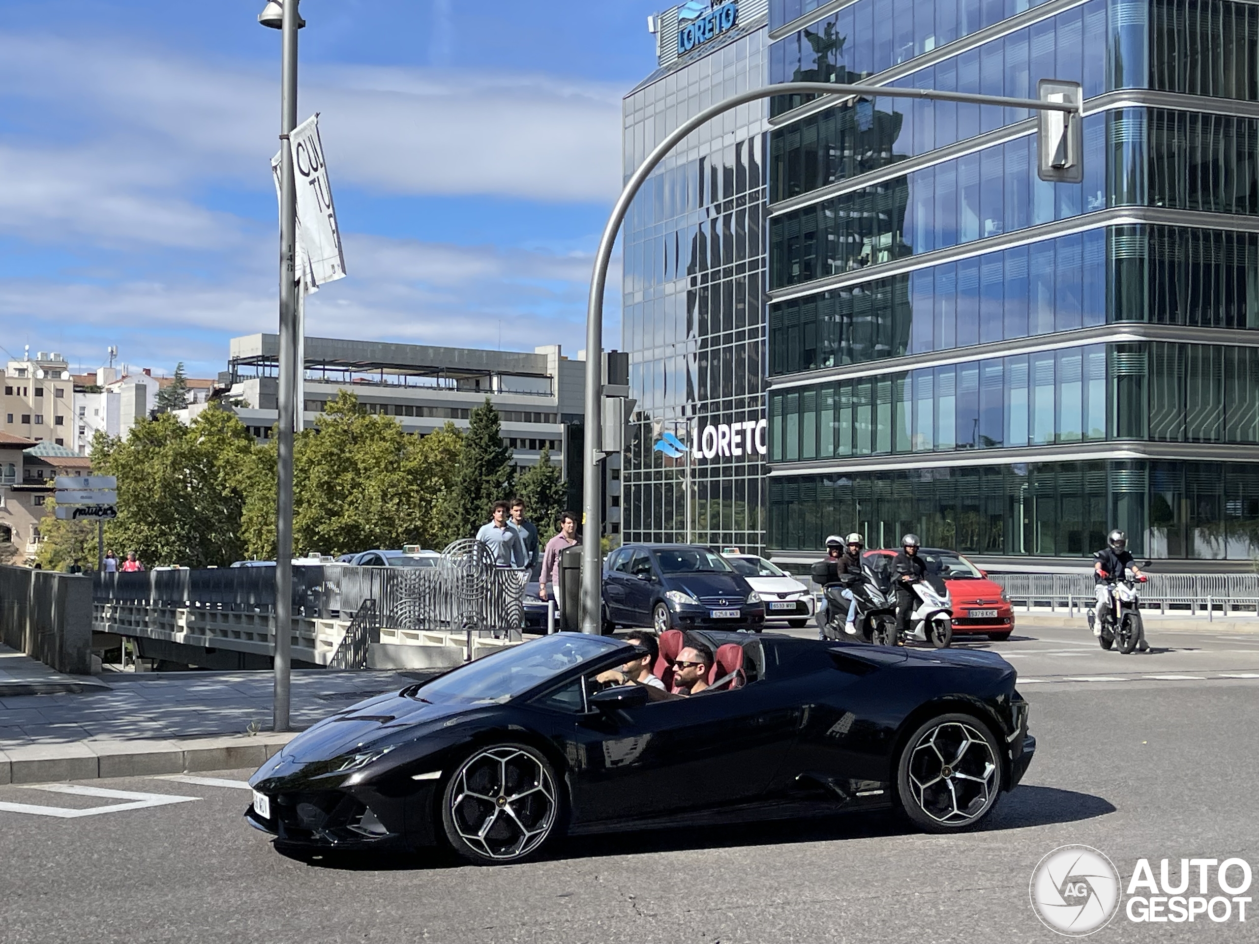 Lamborghini Huracán LP640-4 EVO Spyder