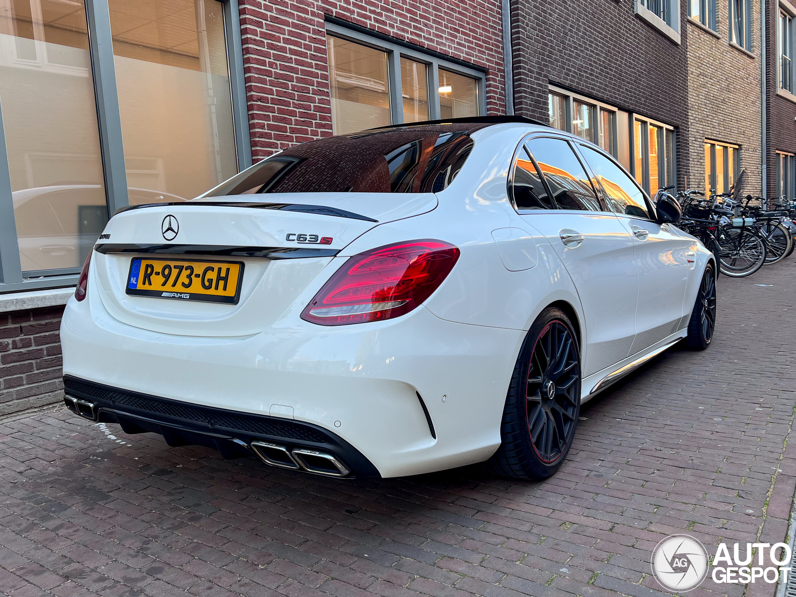 Mercedes-AMG C 63 S W205