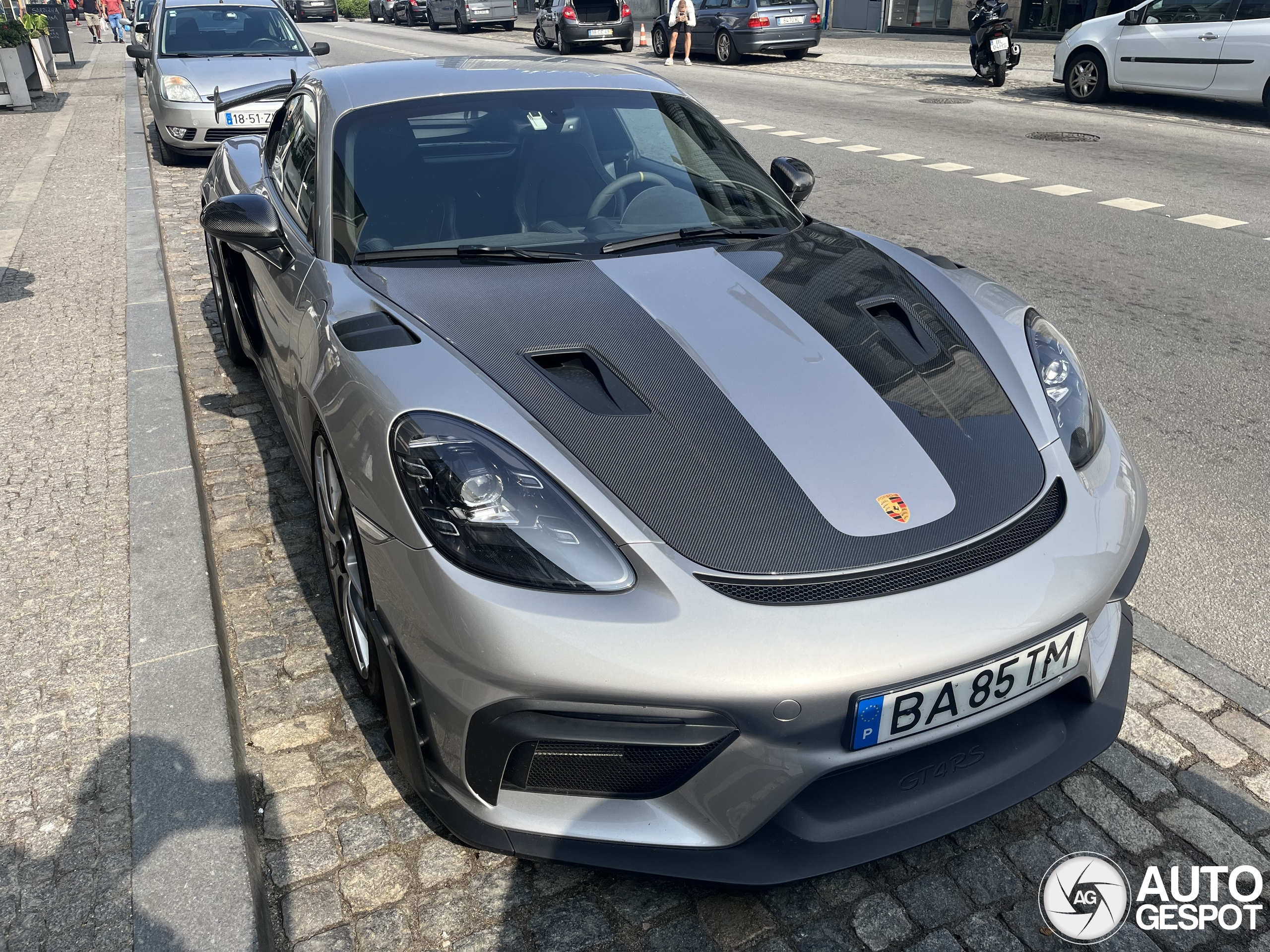 Porsche 718 Cayman GT4 RS Weissach Package