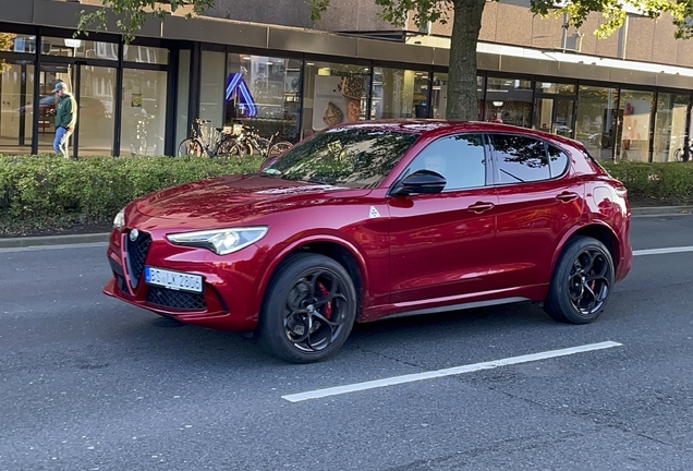 Alfa Romeo Stelvio Quadrifoglio 2020