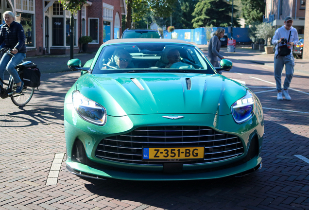 Aston Martin DB12 Volante