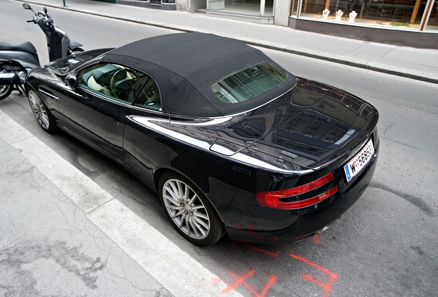 Aston Martin DB9 Volante