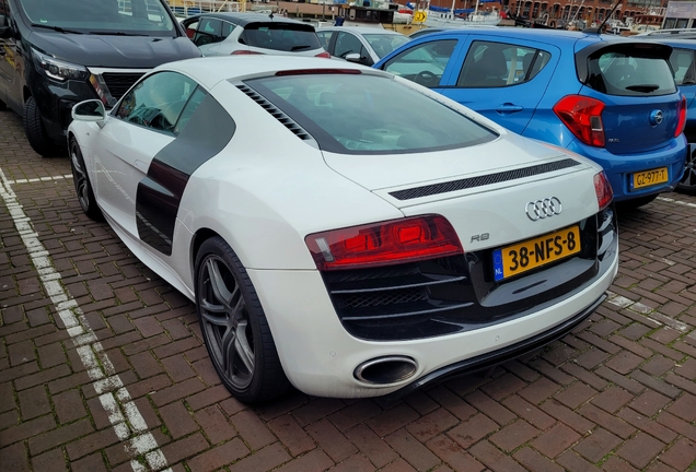 Audi R8 V10