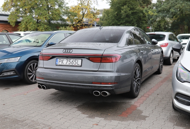 Audi S8 D5