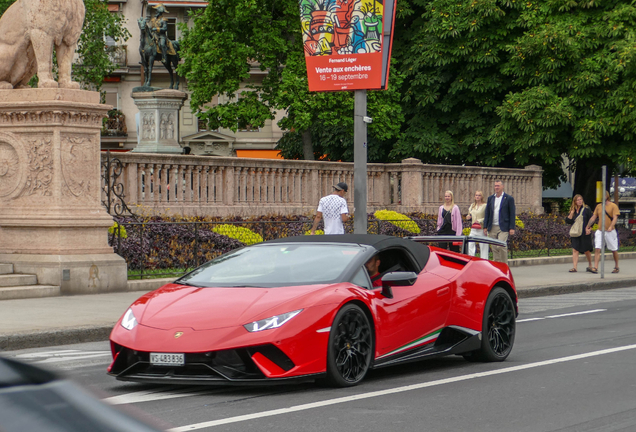 Lamborghini Huracán LP640-4 Performante Spyder