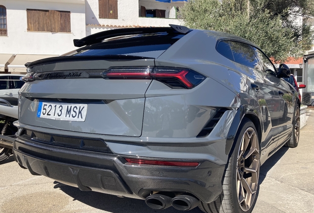 Lamborghini Urus Performante