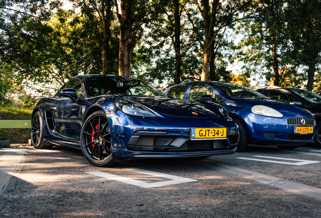 Porsche 718 Cayman GTS 4.0