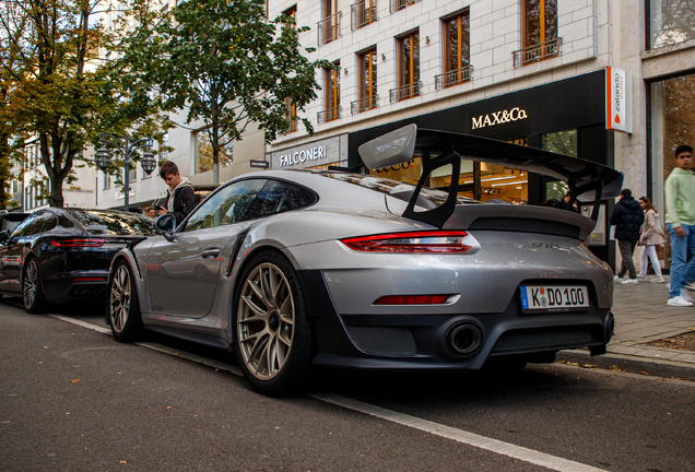 Porsche 991 GT2 RS Weissach Package