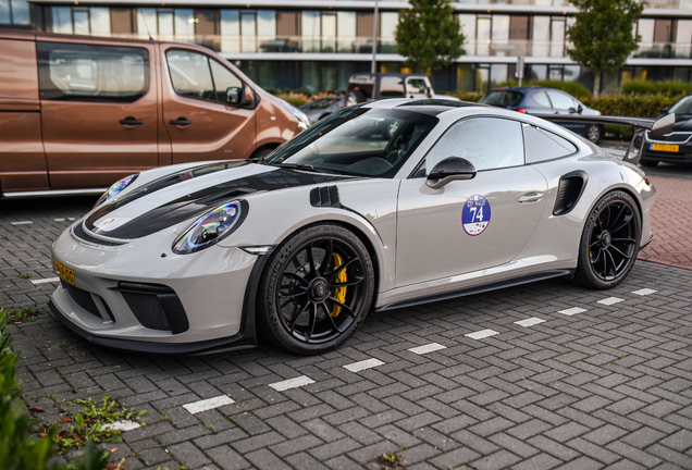 Porsche 991 GT3 RS MkII Weissach Package