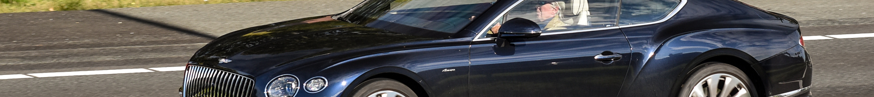 Bentley Continental GT V8 Azure 2024