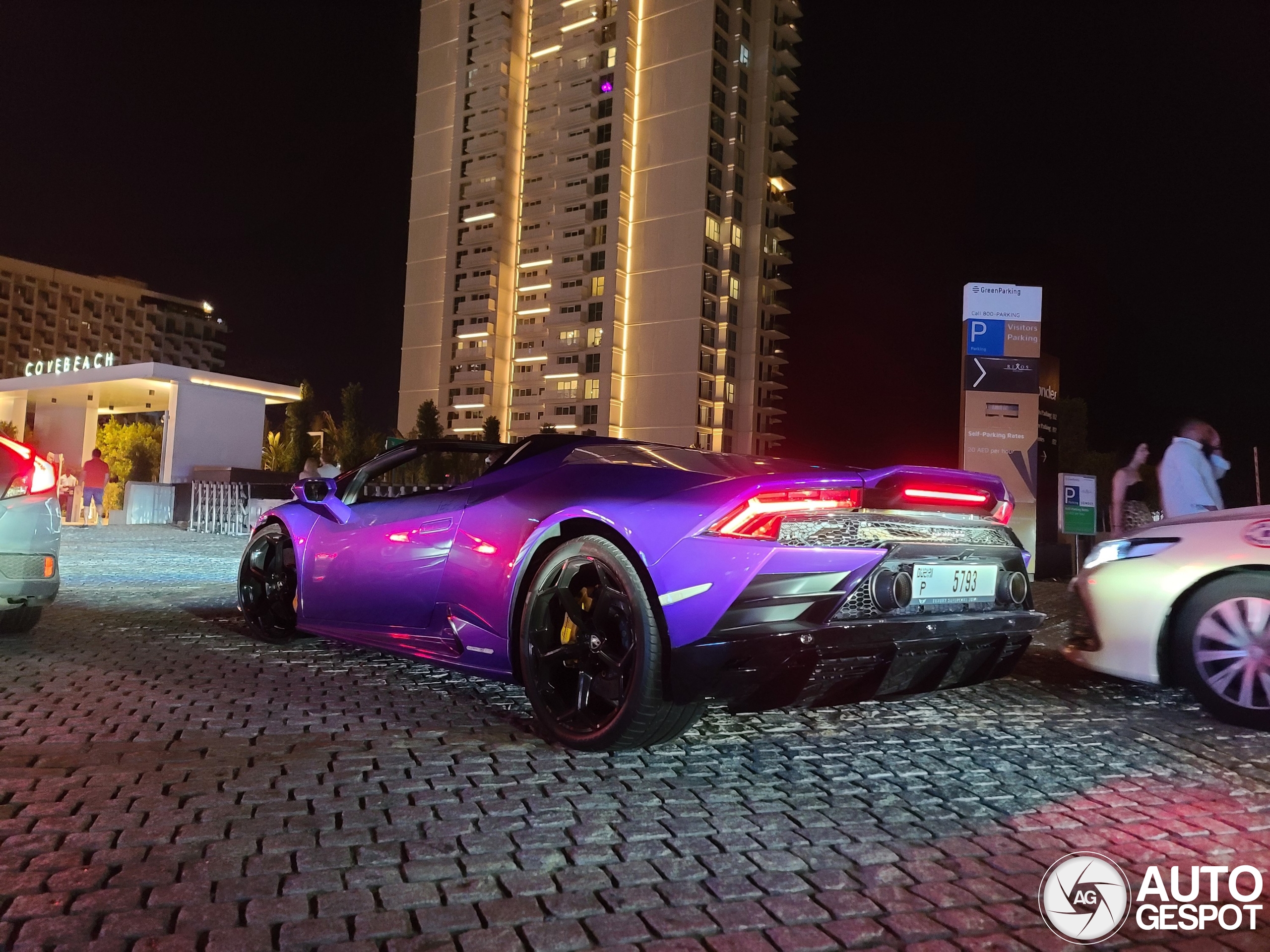 Huracán LP6404 EVO Spyder 08 October 2024 Autogespot