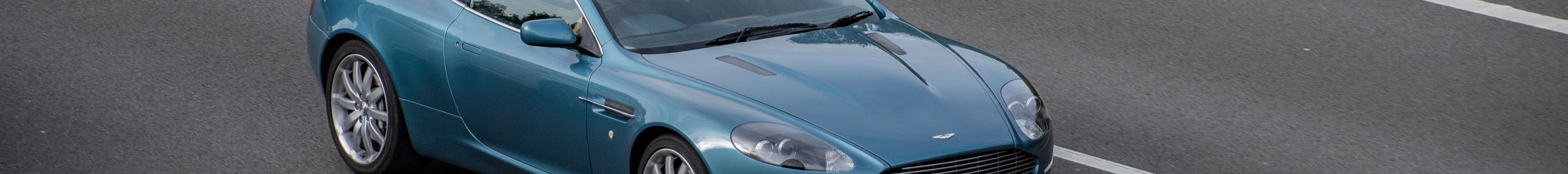 Aston Martin DB9