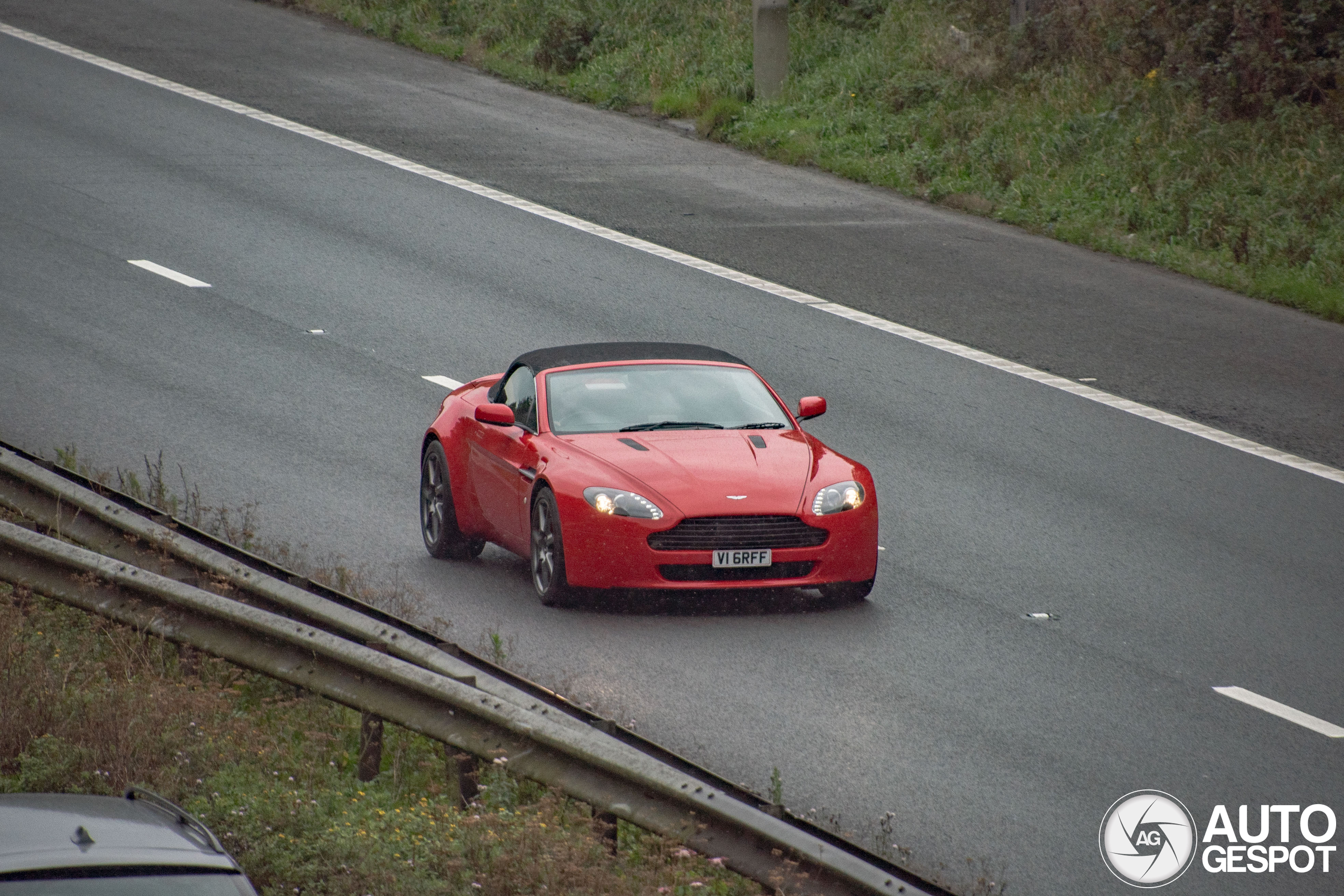 Aston Martin V8 Vantage Roadster