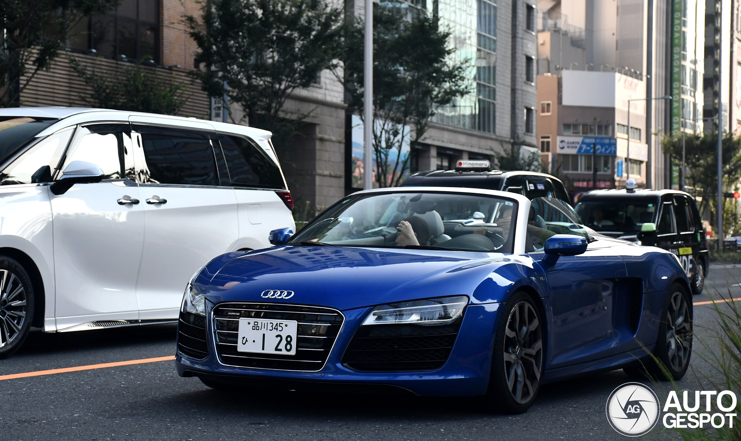Audi R8 V10 Spyder 2013