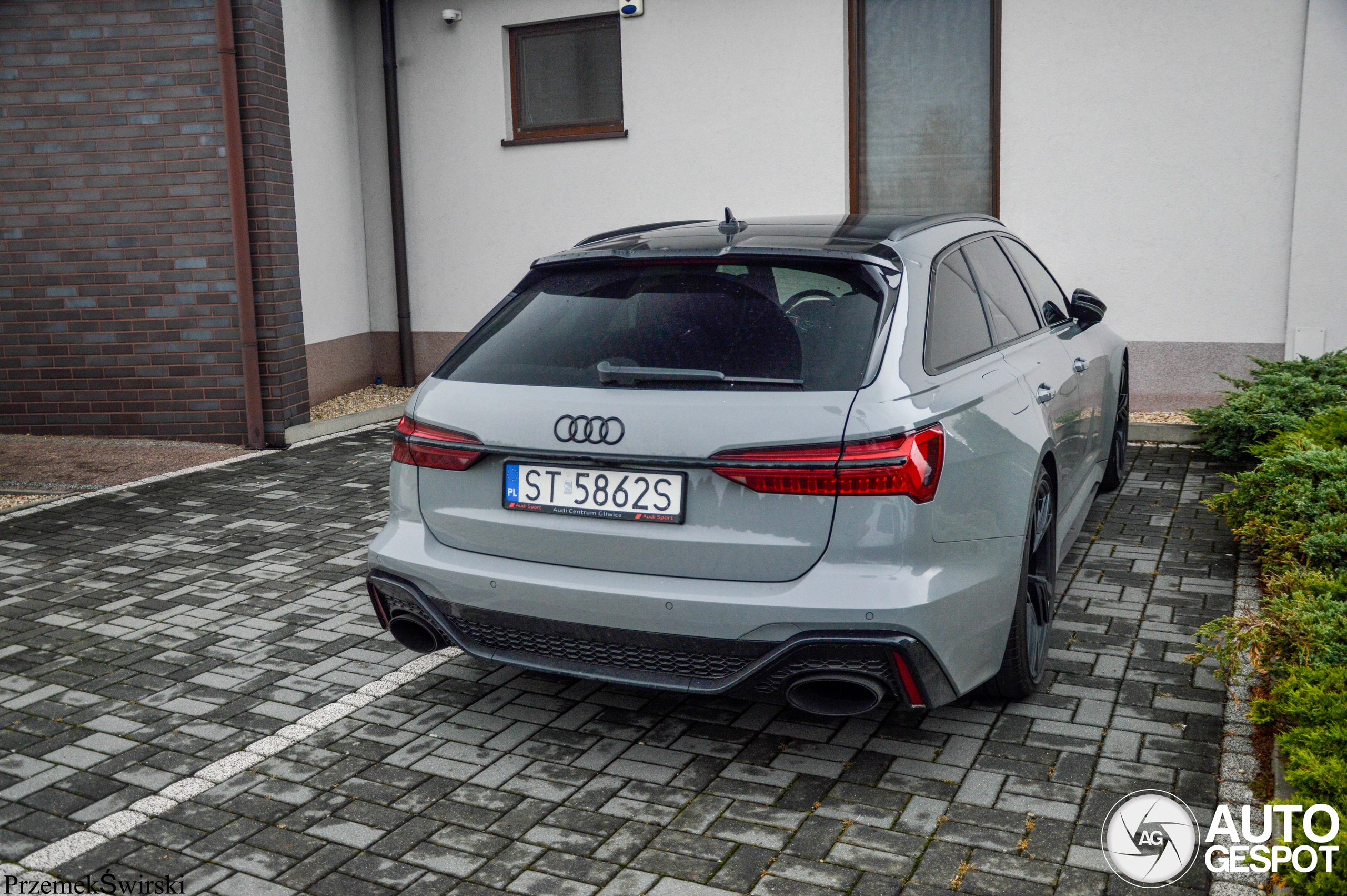 Audi RS6 Avant C8