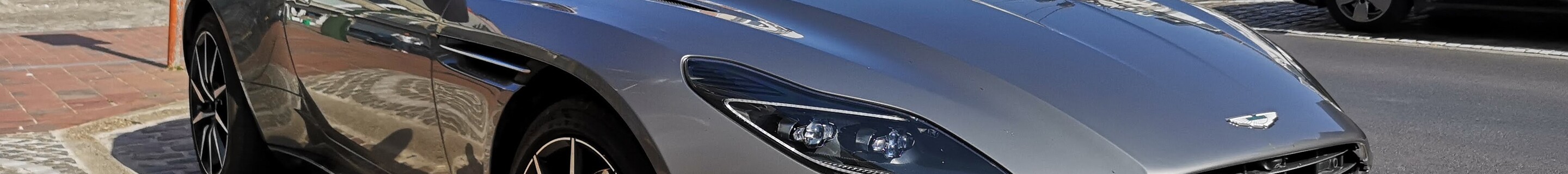 Aston Martin DB11 V8
