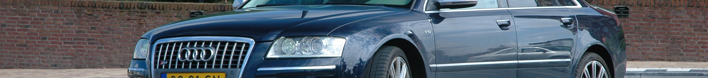 Audi S8 D3