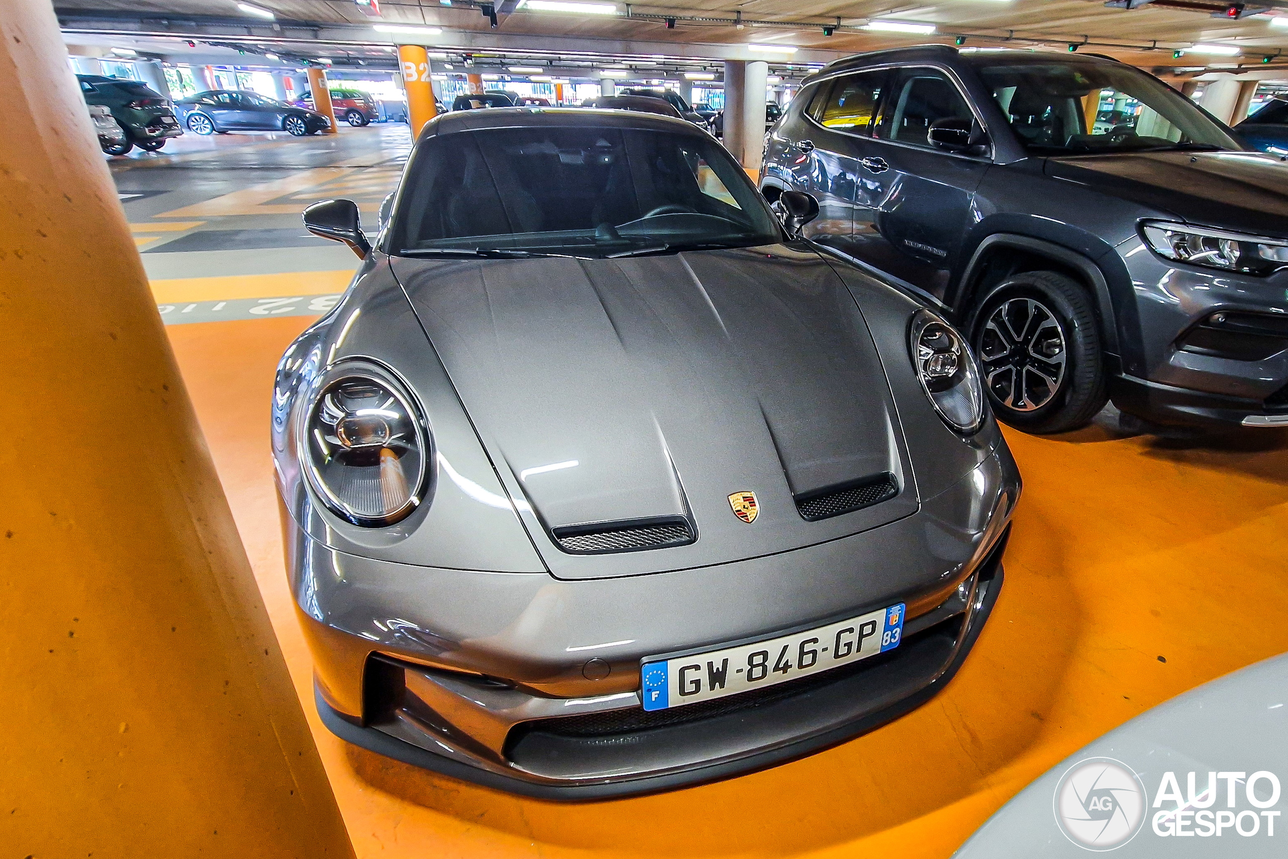 Porsche 992 GT3 Touring