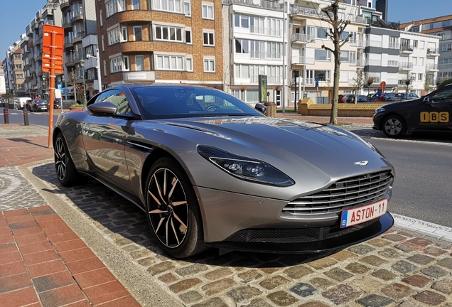 Aston Martin DB11 V8