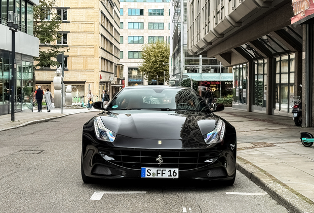 Ferrari FF