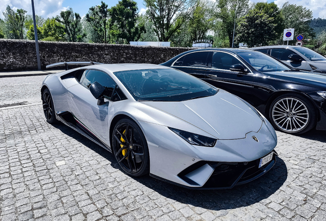 Lamborghini Huracán LP640-4 Performante