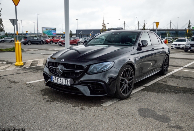 Mercedes-AMG E 63 S W213